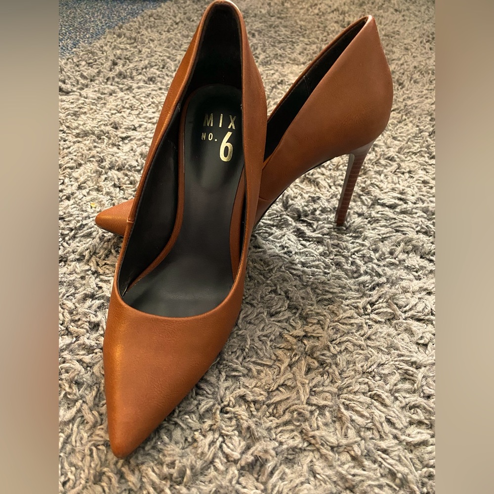 Mix No. 6 Danyah Pump brown size 6